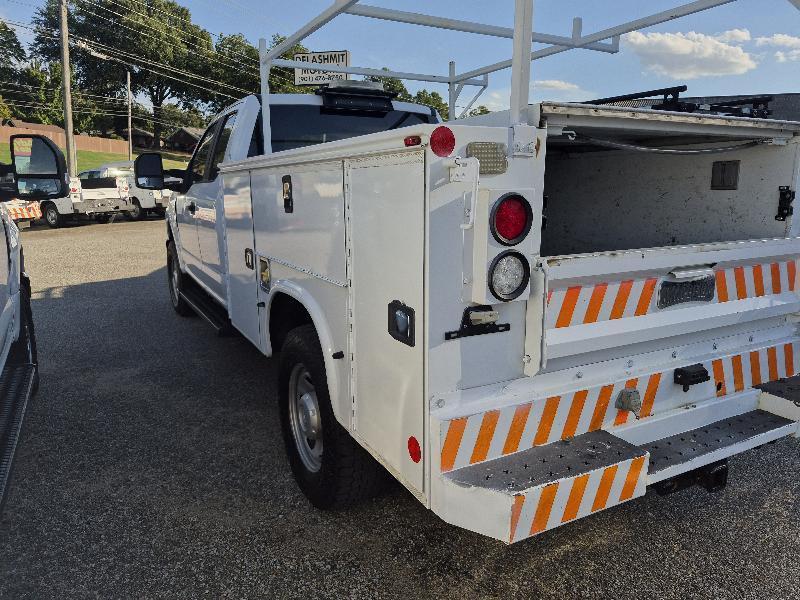 Ford F-350 SD XL SuperCab Long Bed 4WD 2019