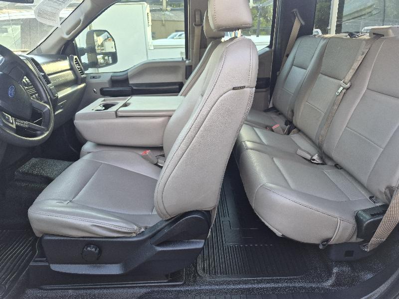 Ford F-350 SD XL SuperCab Long Bed 4WD 2019
