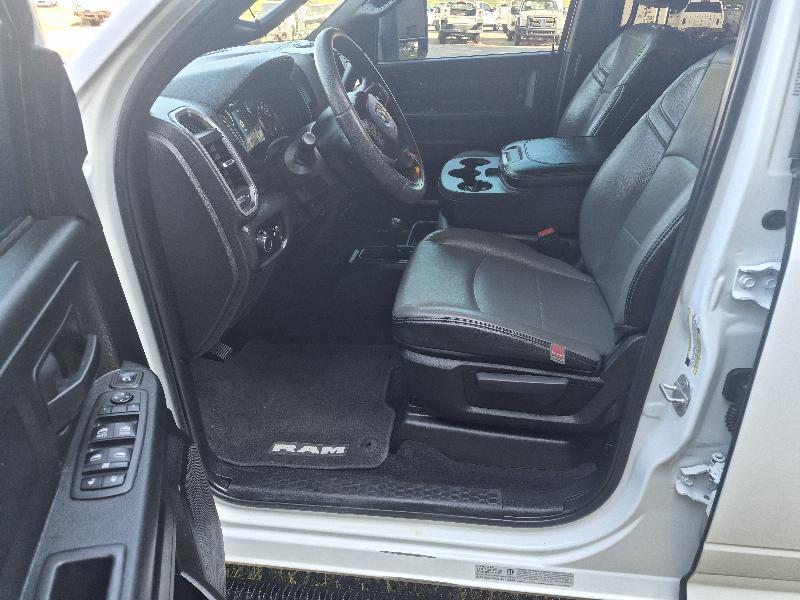 RAM 3500 Crew Cab 4WD DRW 2024