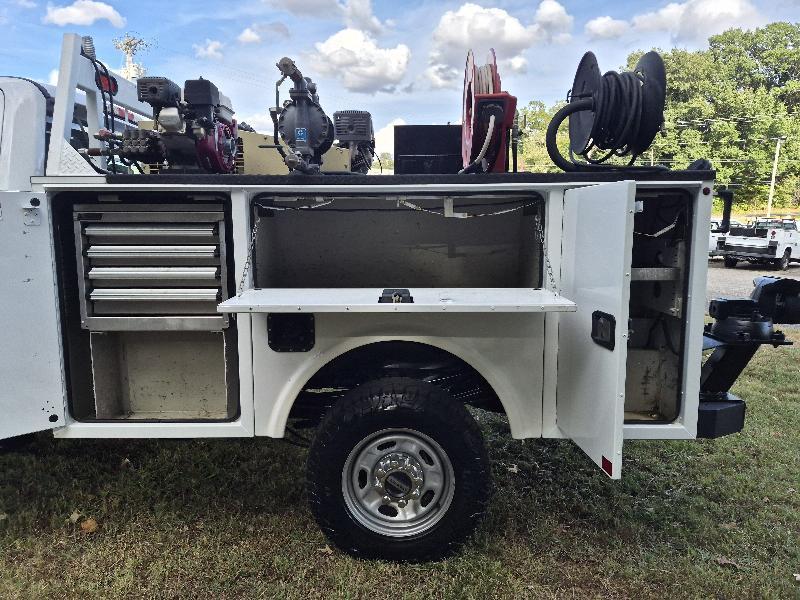 Ford F-350 SD XL SuperCab Long Bed 4WD 2019