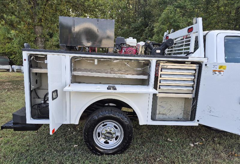 Ford F-350 SD XL SuperCab Long Bed 4WD 2019