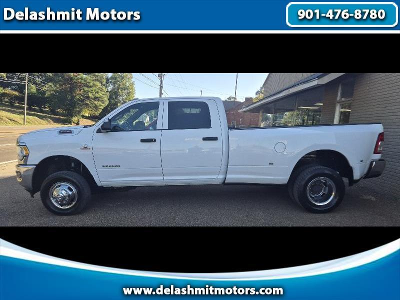 RAM 3500 Tradesman Crew Cab 4WD DRW 2022
