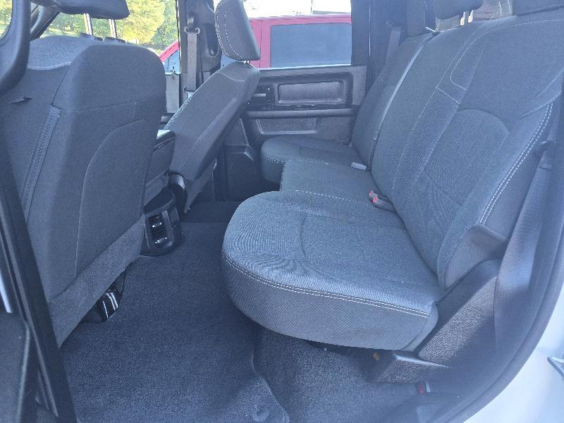 RAM 3500 Tradesman Crew Cab 4WD DRW 2022