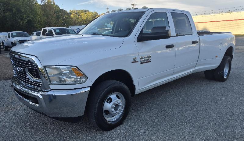 RAM 3500 Tradesman Crew Cab LWB 2WD DRW 2016