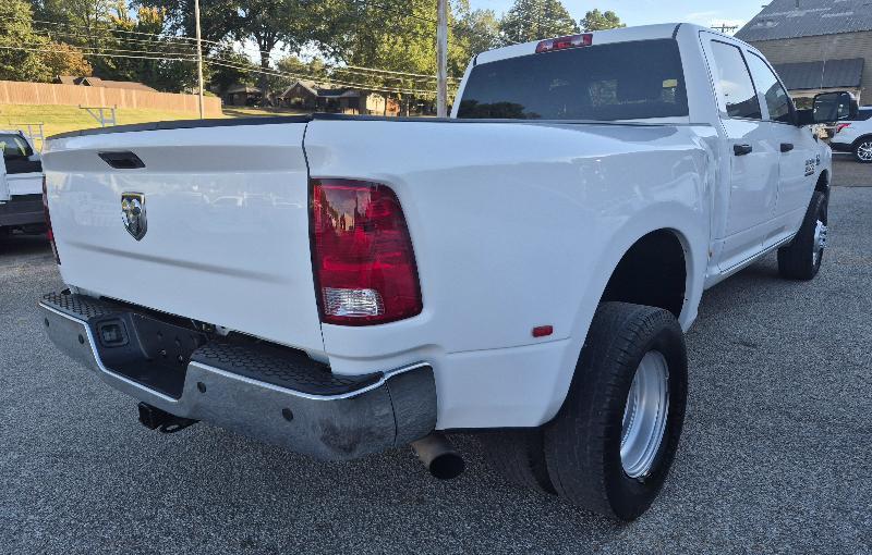 RAM 3500 Tradesman Crew Cab LWB 2WD DRW 2016