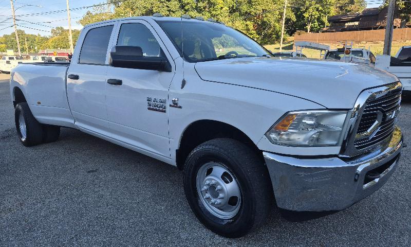 RAM 3500 Tradesman Crew Cab LWB 2WD DRW 2016