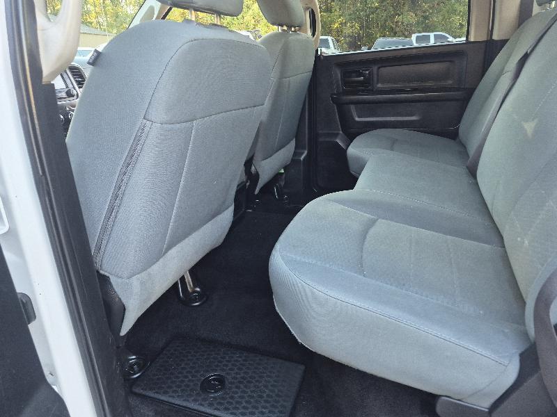 RAM 3500 Tradesman Crew Cab LWB 2WD DRW 2016