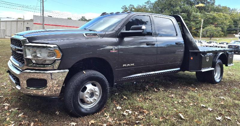 RAM 3500 Tradesman Crew Cab 4WD DRW 2021