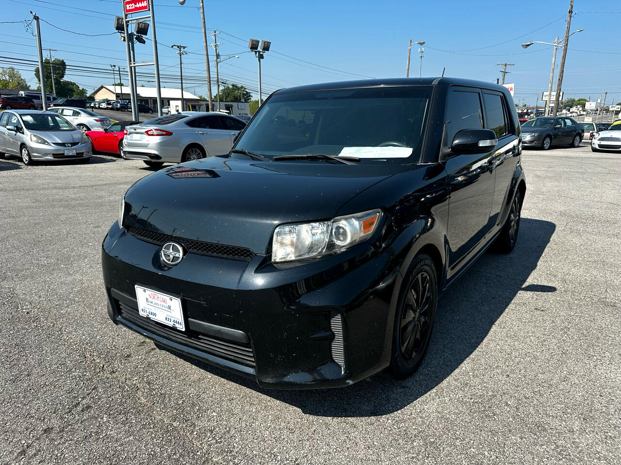 Scion xB 5-Door Wagon 5-Spd MT 2012 Scion xB 5-Door Wagon 5-Spd MT 2012