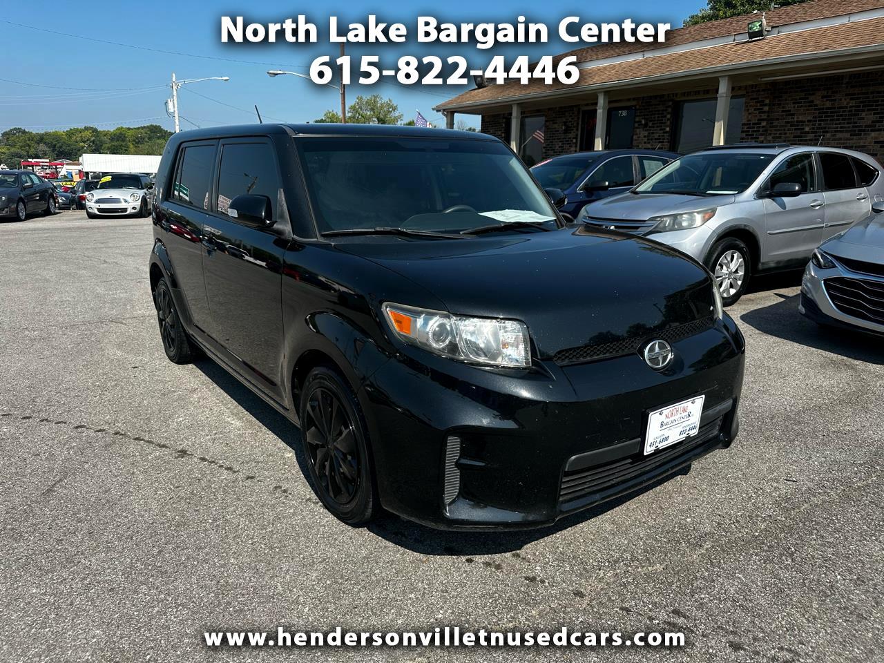 Scion xB 5-Door Wagon 5-Spd MT 2012 Scion xB 5-Door Wagon 5-Spd MT 2012