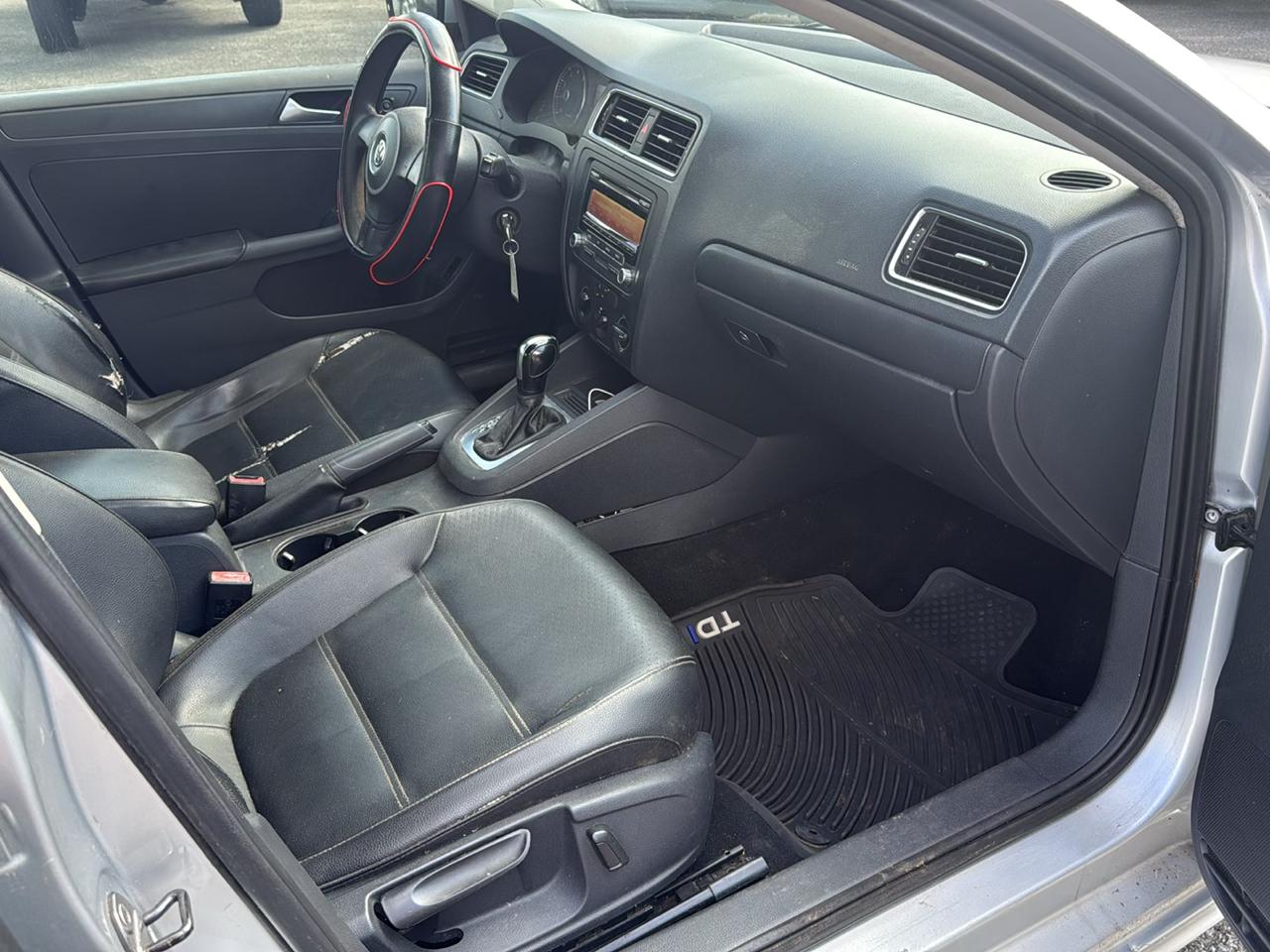 Volkswagen Jetta SE 2014