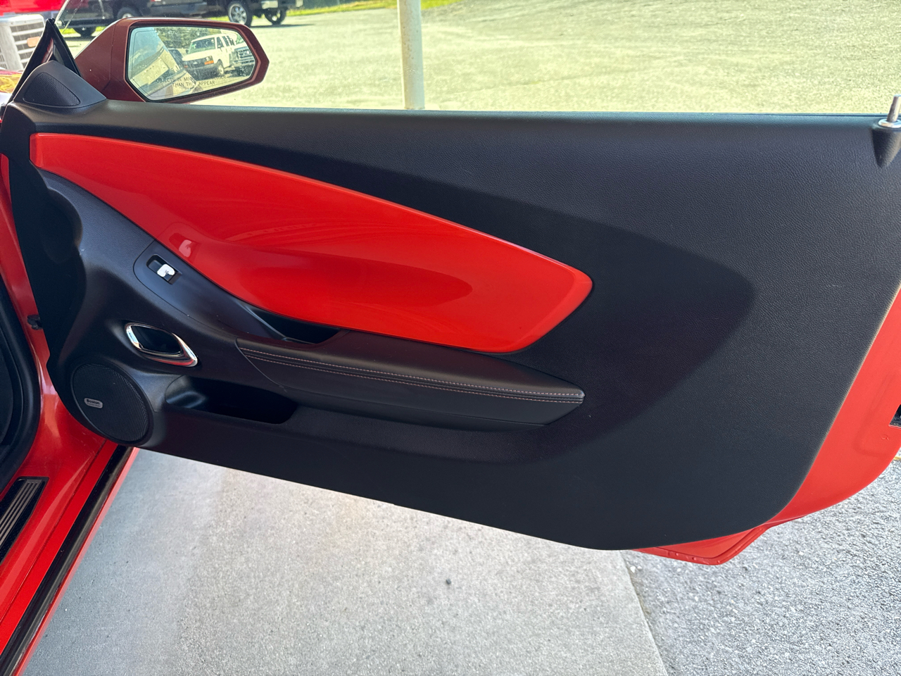 2010 Chevrolet Camaro 2SS Coupe photo 11