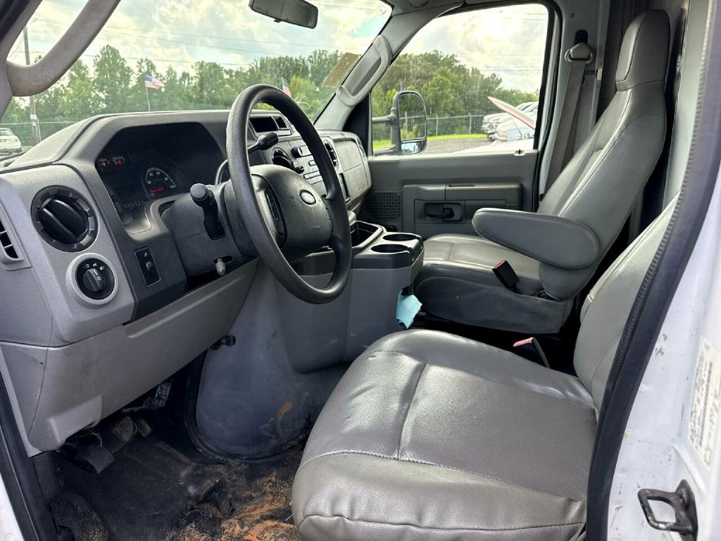 Ford Econoline  2013