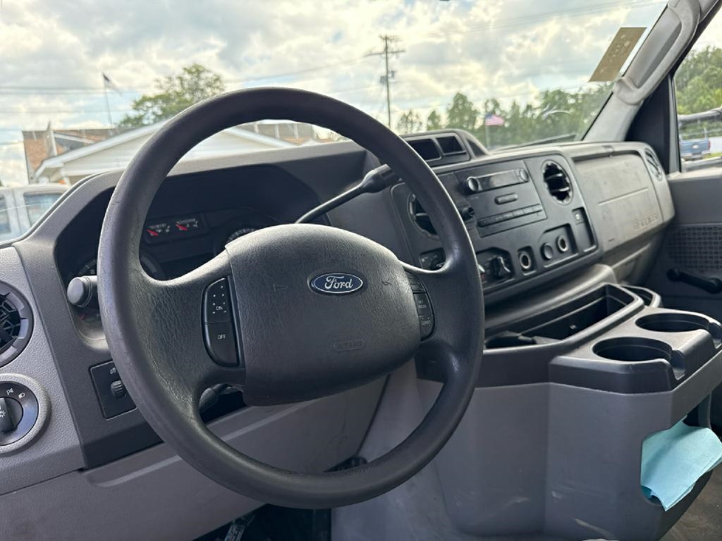 Ford Econoline  2013