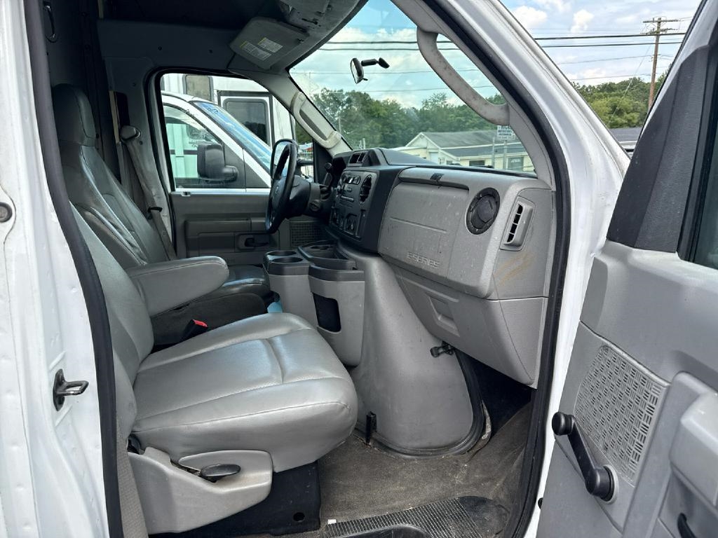 Ford Econoline  2013