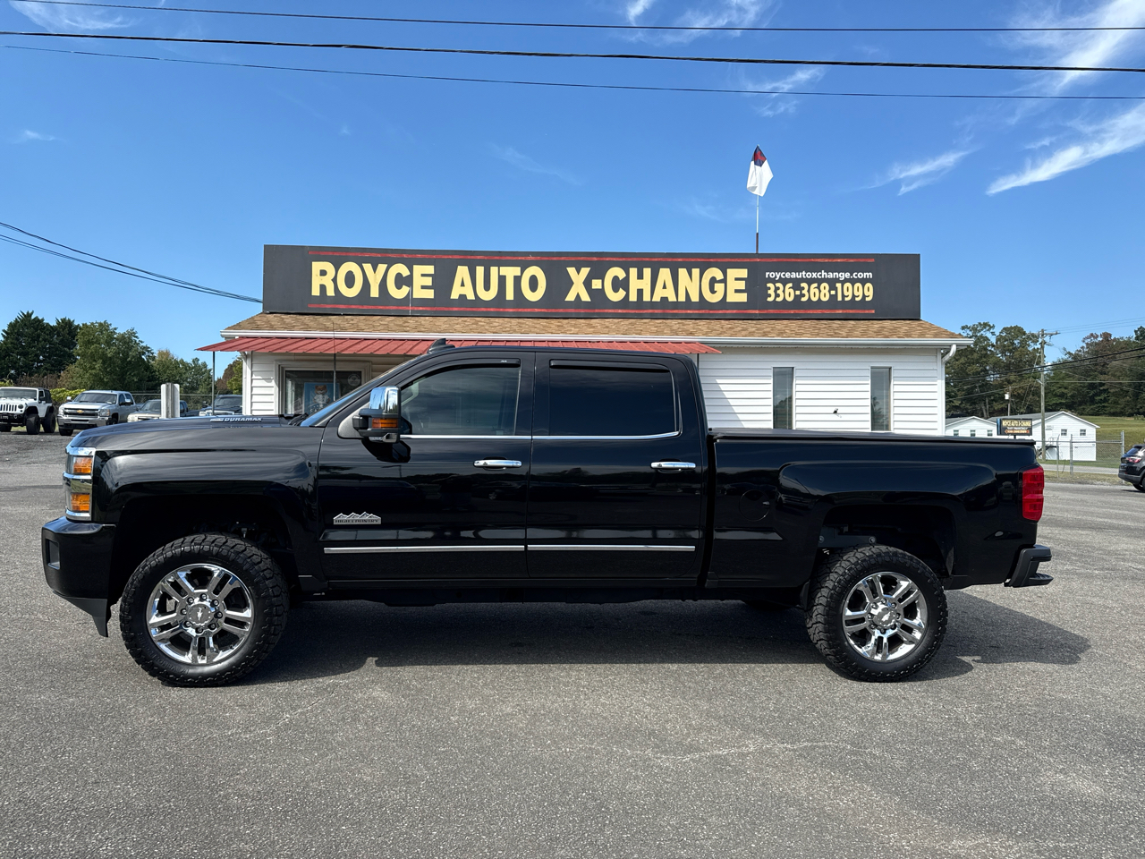 2016 Chevrolet Silverado 2500HD High Country photo 2