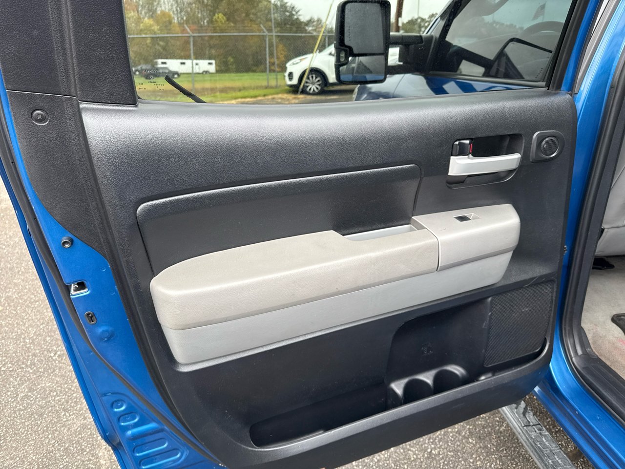 Toyota Tundra Limited CrewMax 5.7L 4WD 2008 Toyota Tundra Limited CrewMax 5.7L 4WD 2008