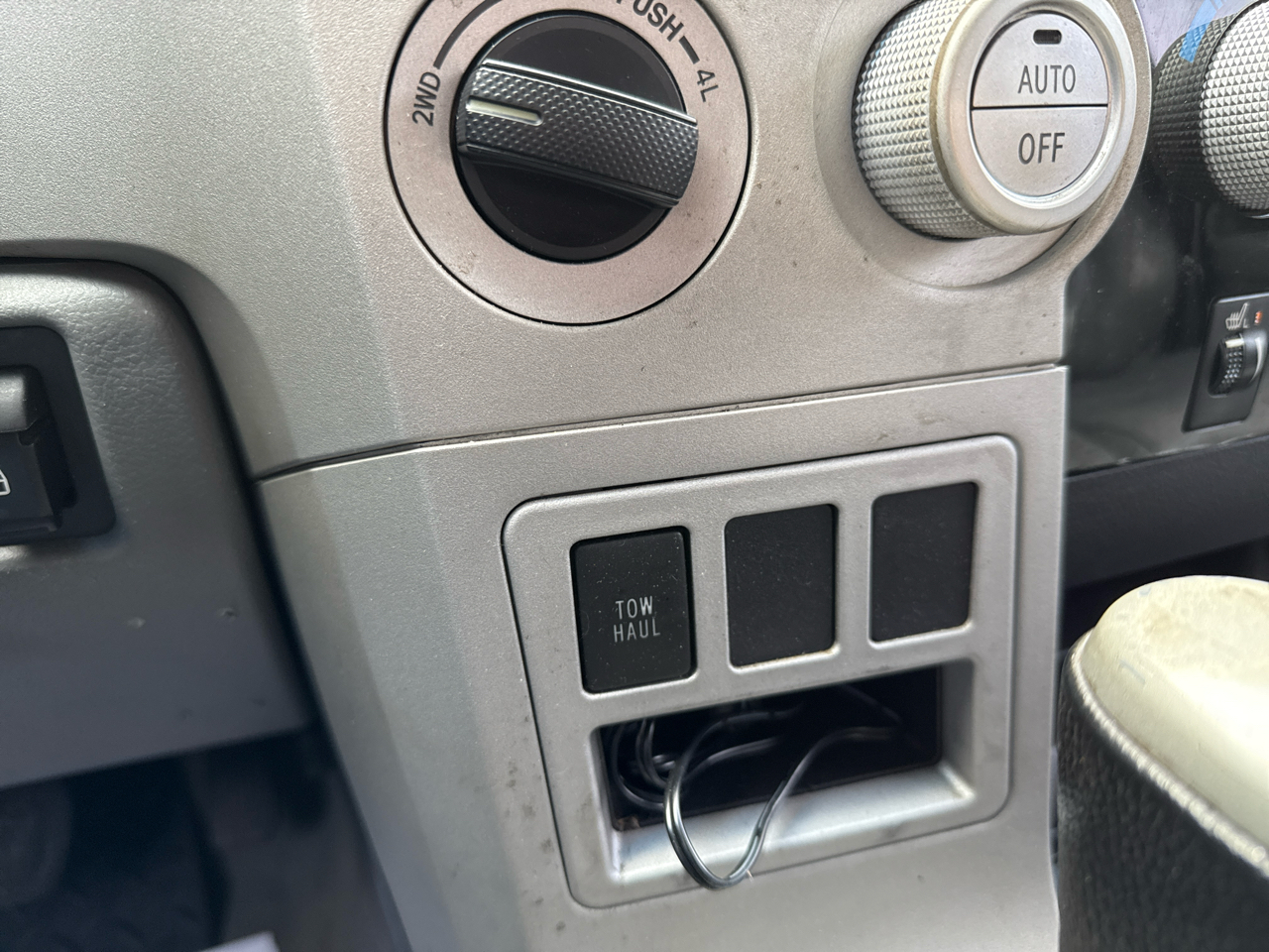 Toyota Tundra Limited CrewMax 5.7L 4WD 2008 Toyota Tundra Limited CrewMax 5.7L 4WD 2008