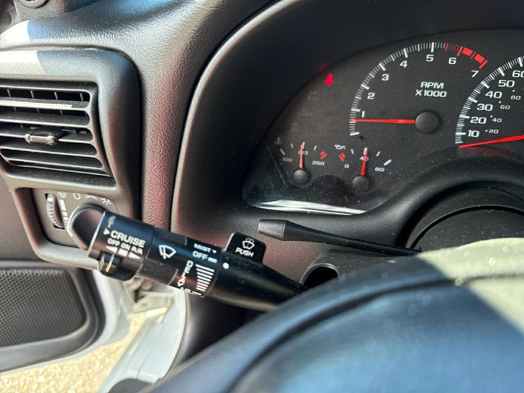 Chevrolet Camaro  2000