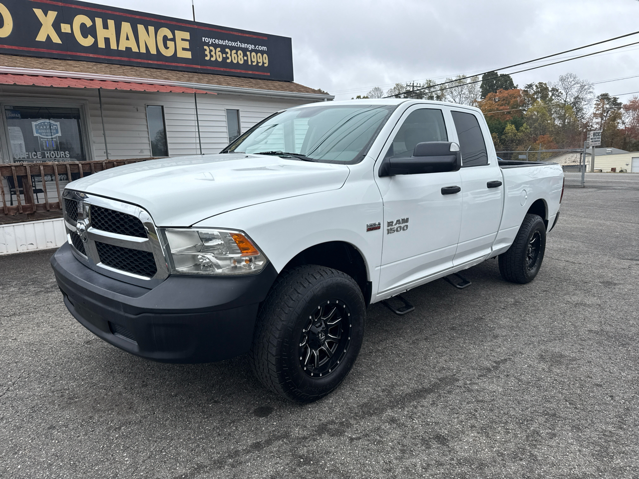RAM 1500 ST Quad Cab 4WD 2014 RAM 1500 ST Quad Cab 4WD 2014