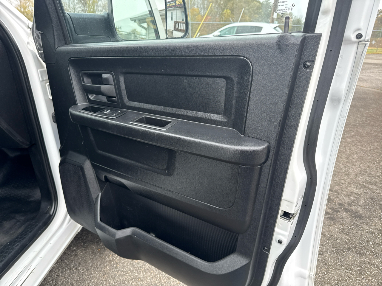 RAM 1500 ST Quad Cab 4WD 2014 RAM 1500 ST Quad Cab 4WD 2014