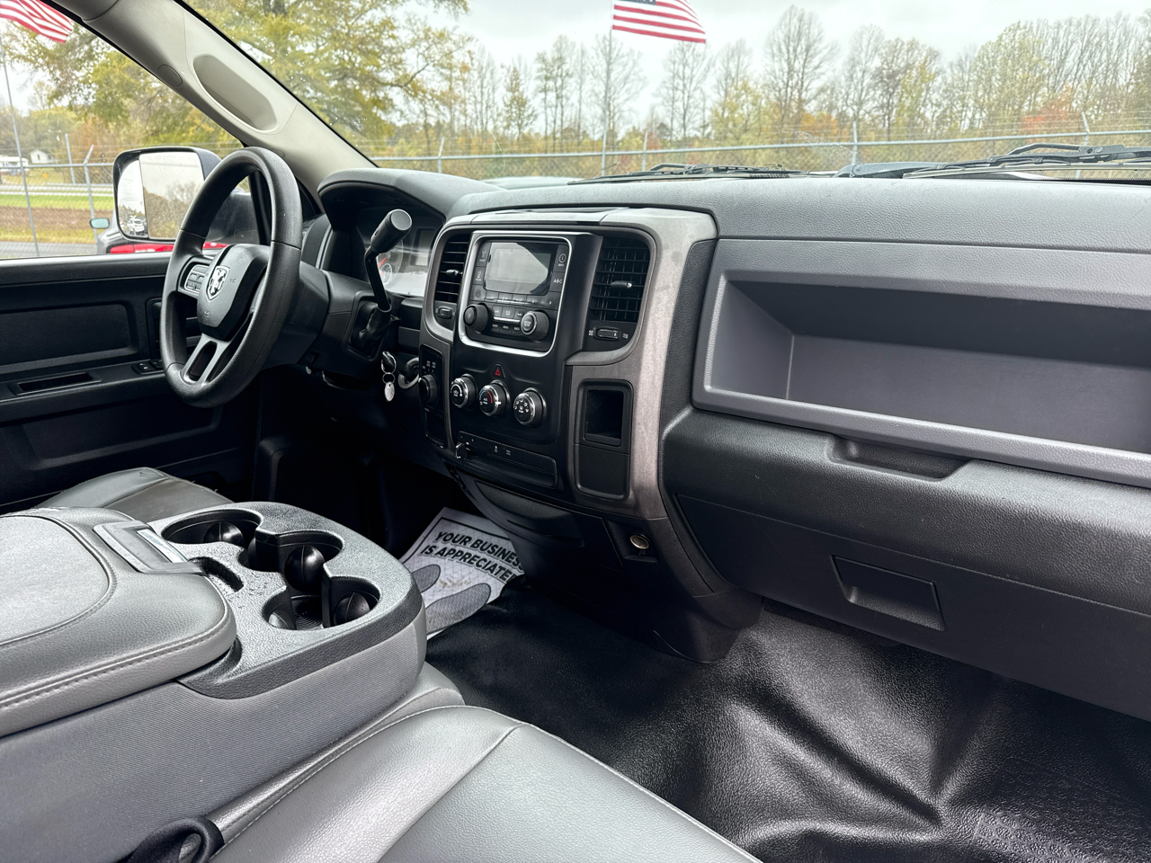 RAM 1500 ST Quad Cab 4WD 2014 RAM 1500 ST Quad Cab 4WD 2014