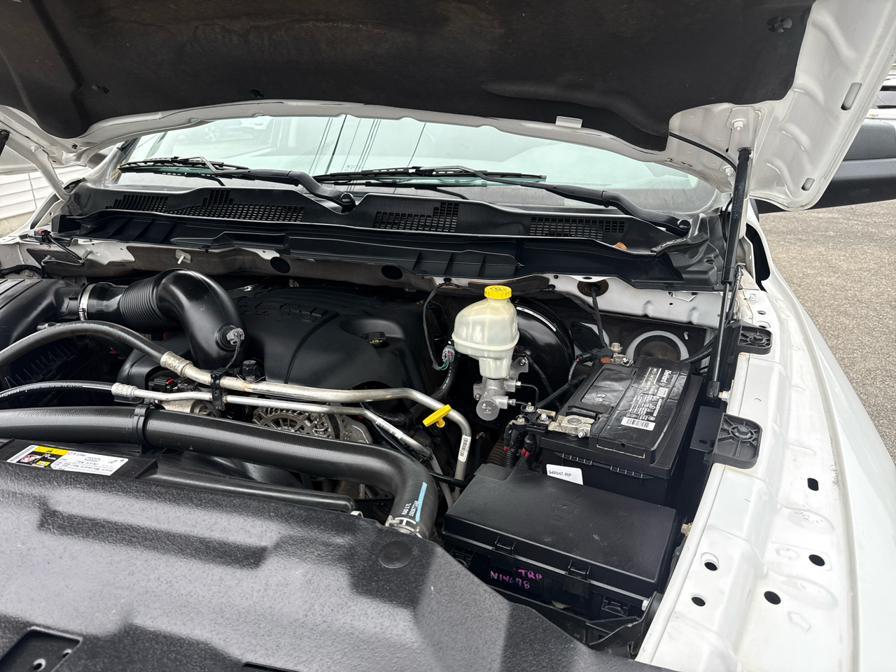 RAM 1500 ST Quad Cab 4WD 2014 RAM 1500 ST Quad Cab 4WD 2014