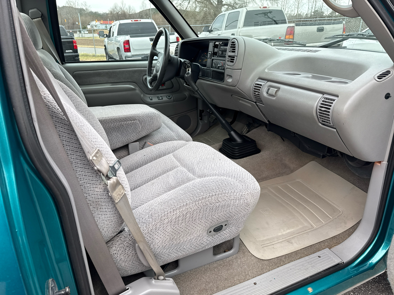 Chevrolet C/K 2500 Reg. Cab 8-ft. Bed 2WD 1995