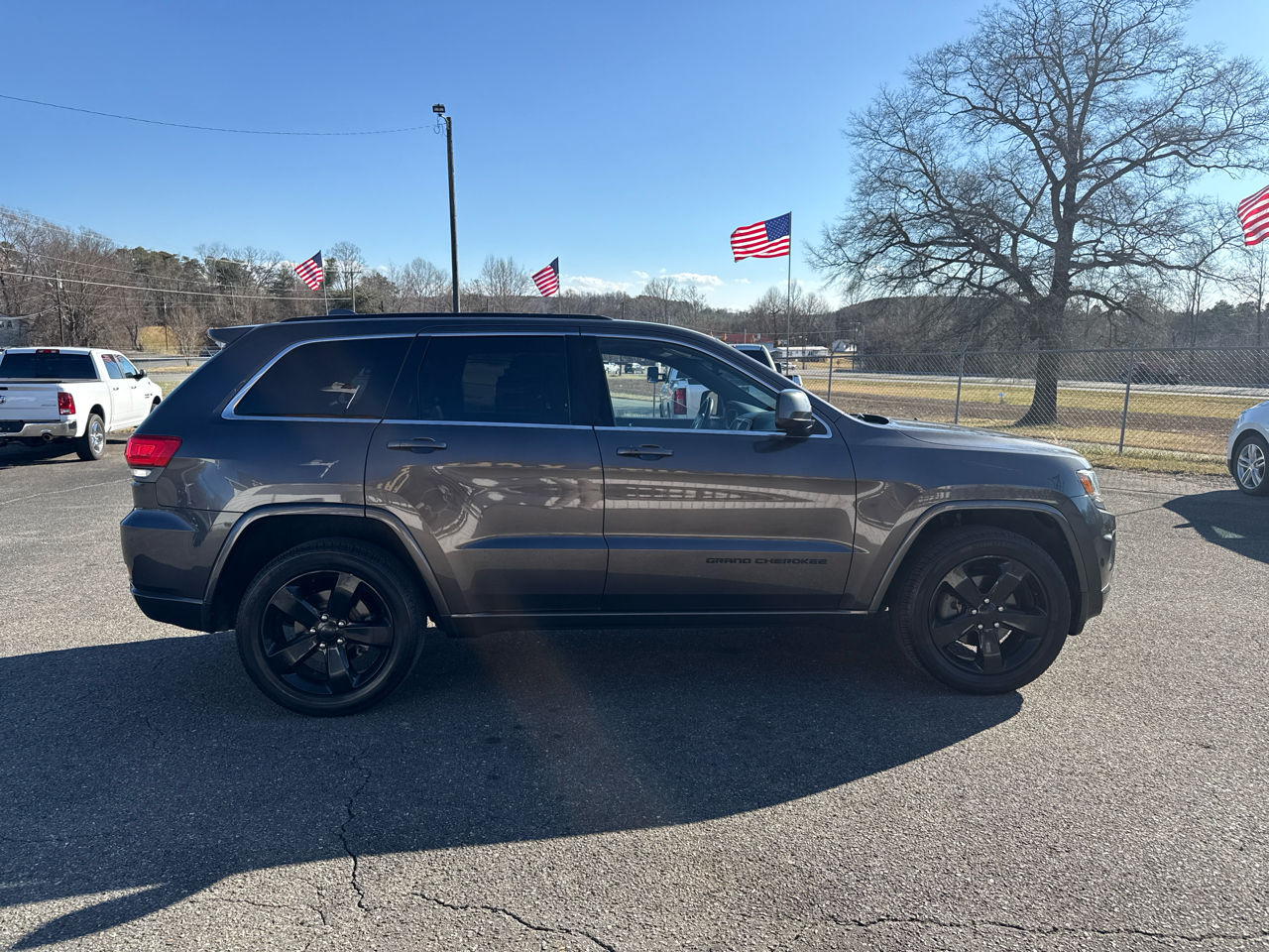 Jeep Grand Cherokee 4WD 4dr Laredo Altitude 2015