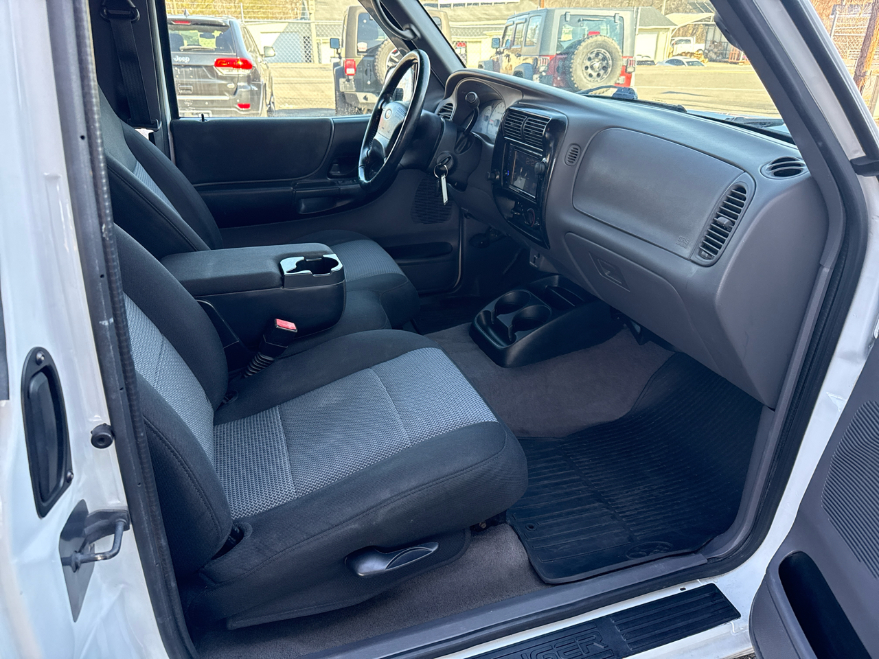 Ford Ranger XLT SuperCab 4-Door 2WD - 387A 2003