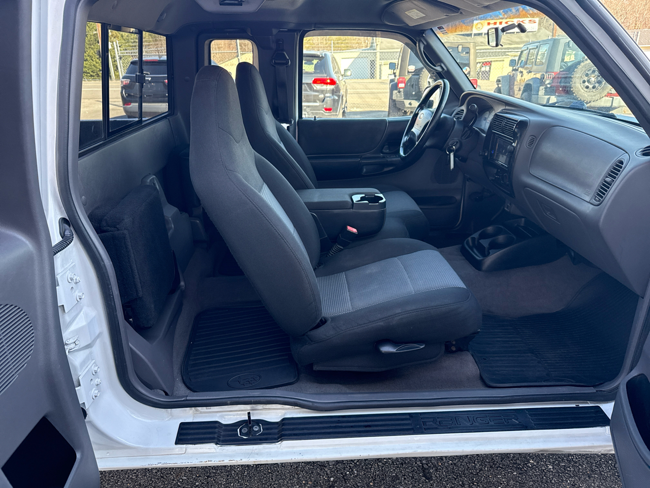 Ford Ranger XLT SuperCab 4-Door 2WD - 387A 2003