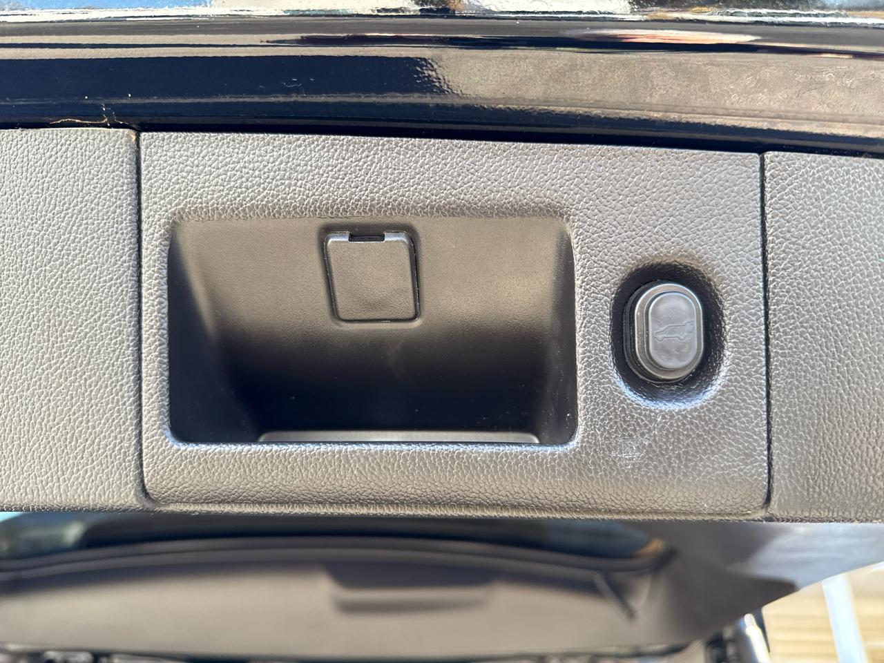 Chevrolet Tahoe LTZ 4WD 2015