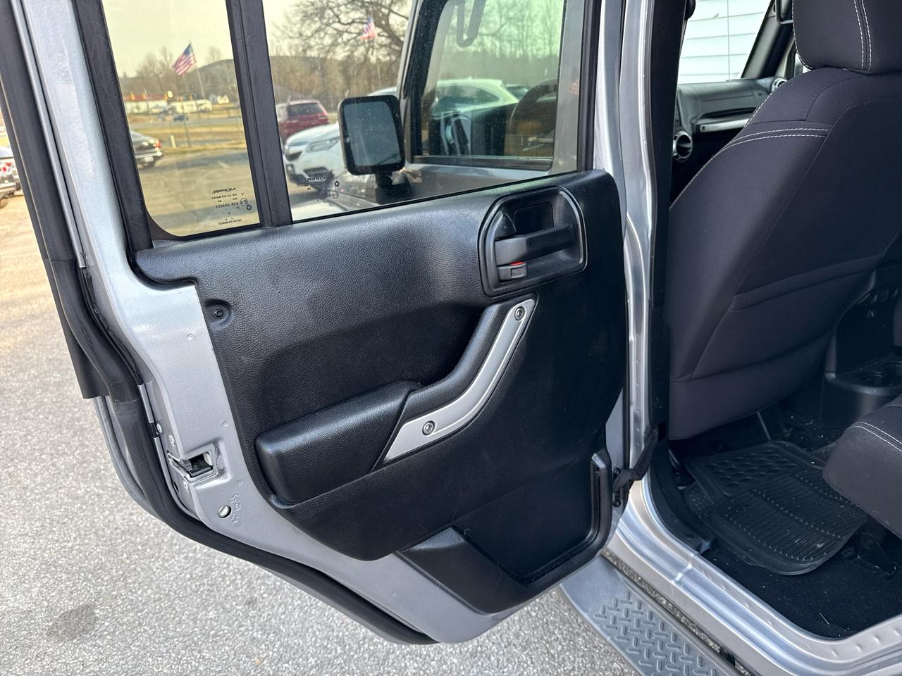 Jeep Wrangler Unlimited Sahara 4WD 2015