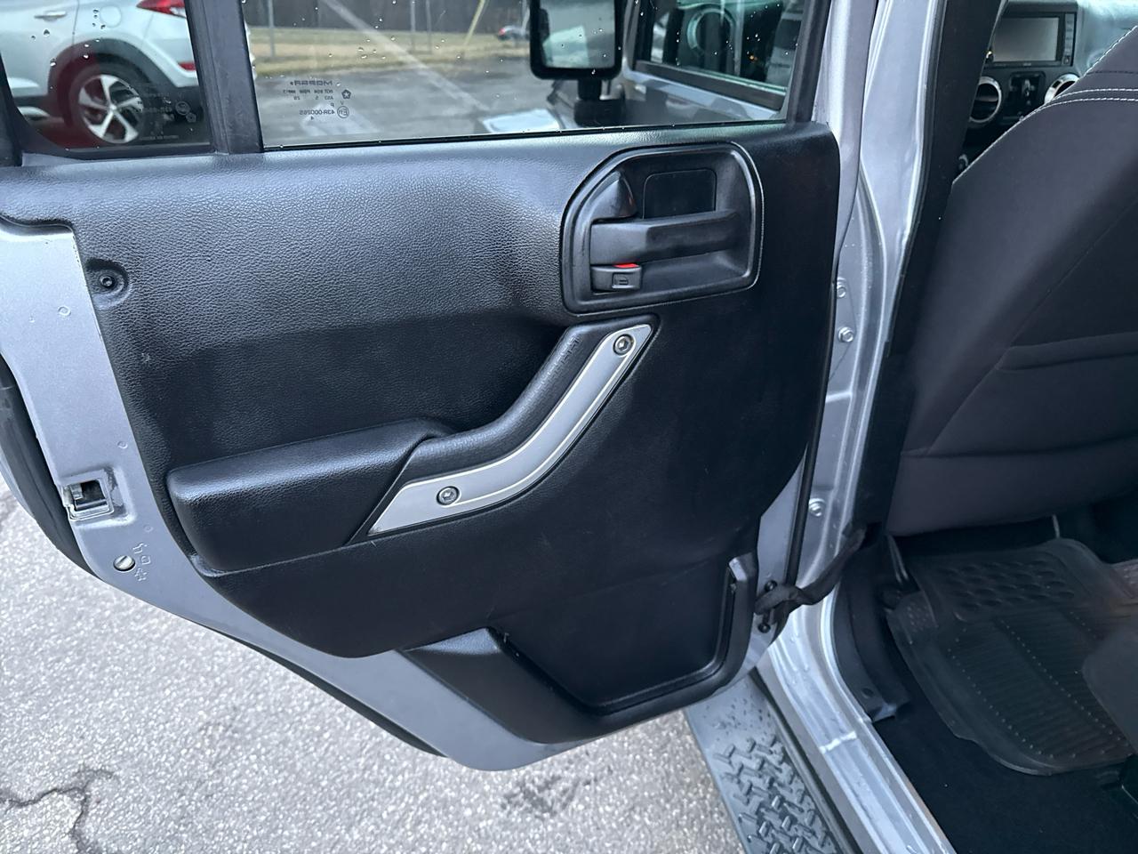 Jeep Wrangler Unlimited Sahara 4WD 2015