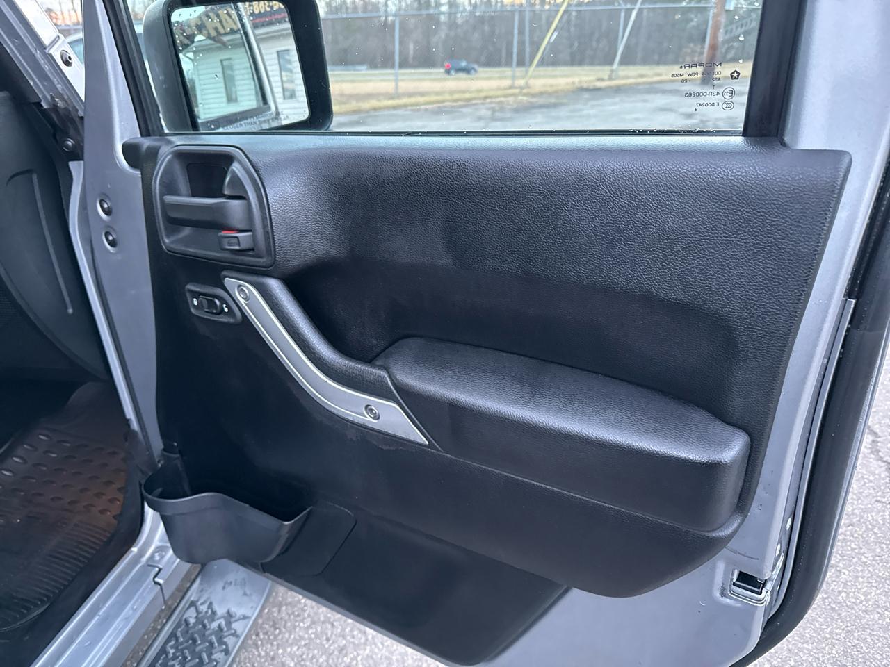 Jeep Wrangler Unlimited Sahara 4WD 2015