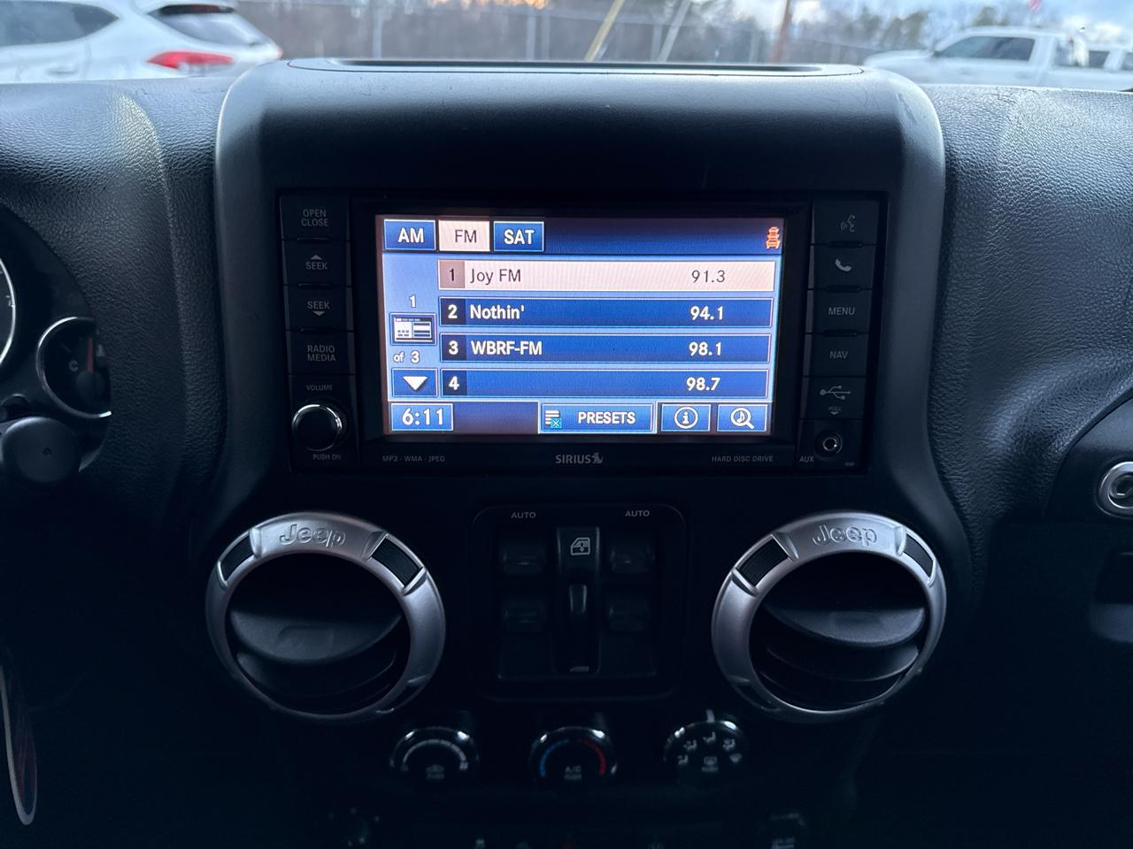 Jeep Wrangler Unlimited Sahara 4WD 2015