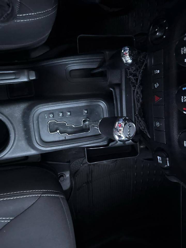 Jeep Wrangler Unlimited Sahara 4WD 2015