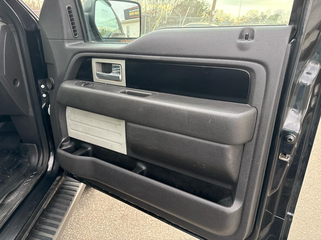 Ford F-150 FX4 SuperCrew 4WD 2012