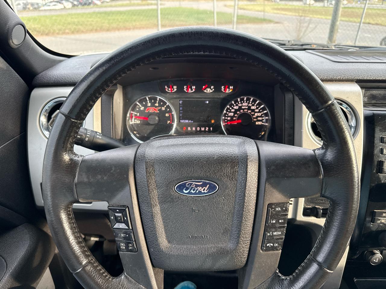 Ford F-150 FX4 SuperCrew 4WD 2012