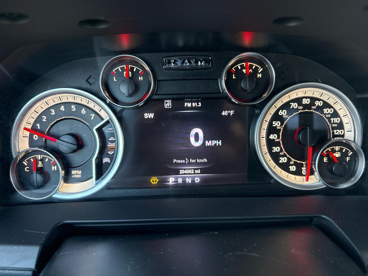 RAM 3500 Laramie 4x4 Crew Cab 6'4" Box 2017