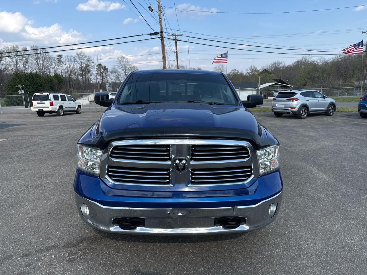 RAM 1500 Lone Star 4x4 Quad Cab 6'4" Box 2015