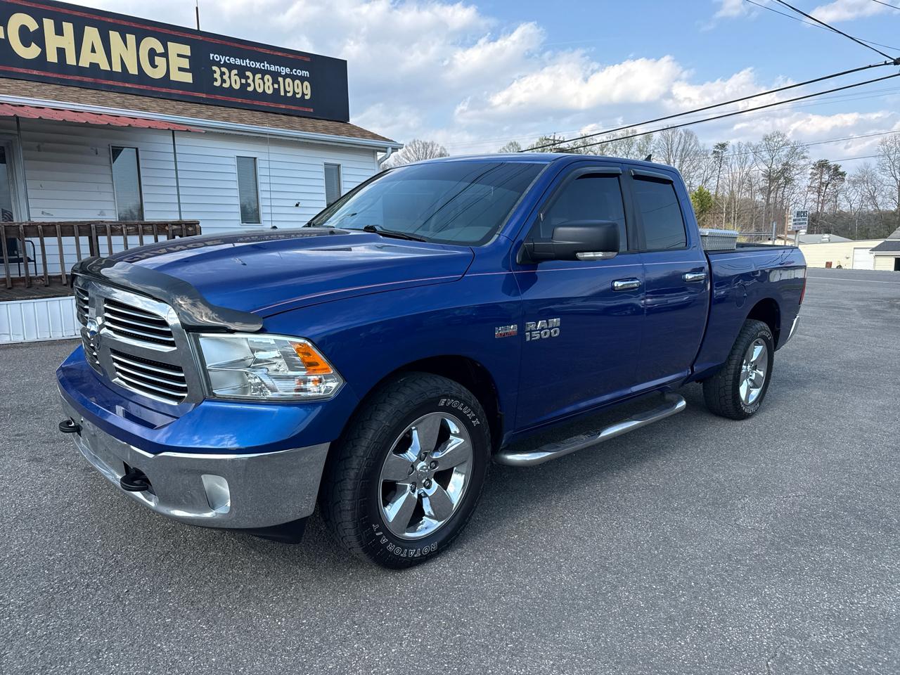 RAM 1500 Lone Star 4x4 Quad Cab 6'4" Box 2015