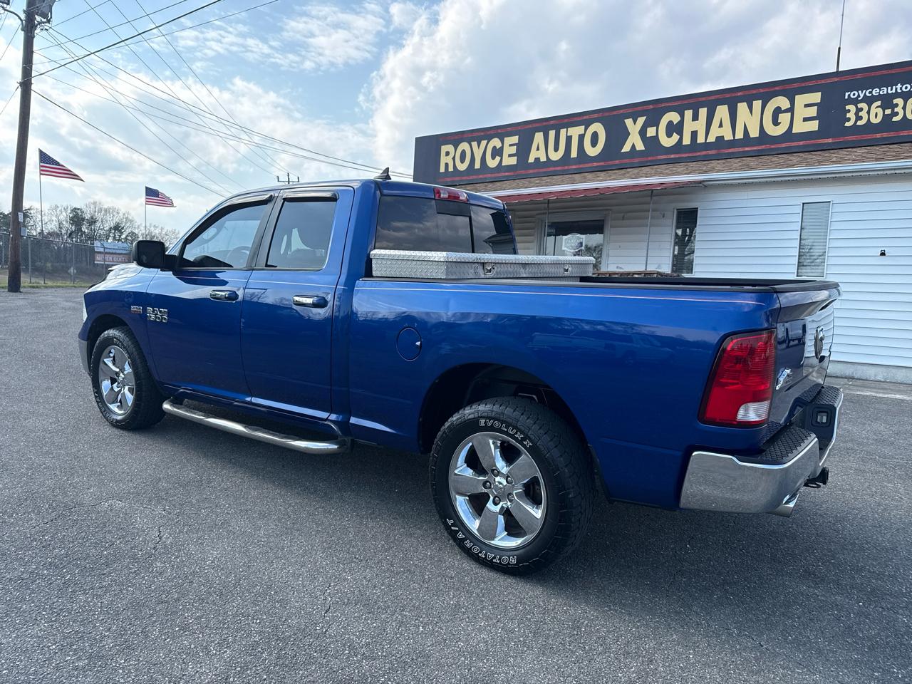 RAM 1500 Lone Star 4x4 Quad Cab 6'4" Box 2015
