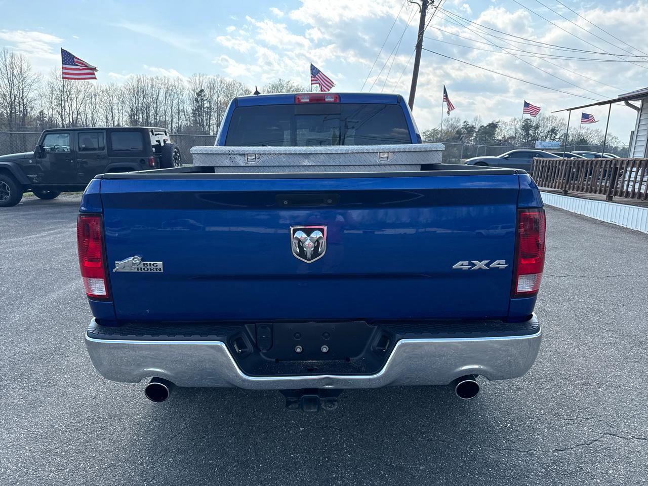 RAM 1500 Lone Star 4x4 Quad Cab 6'4" Box 2015