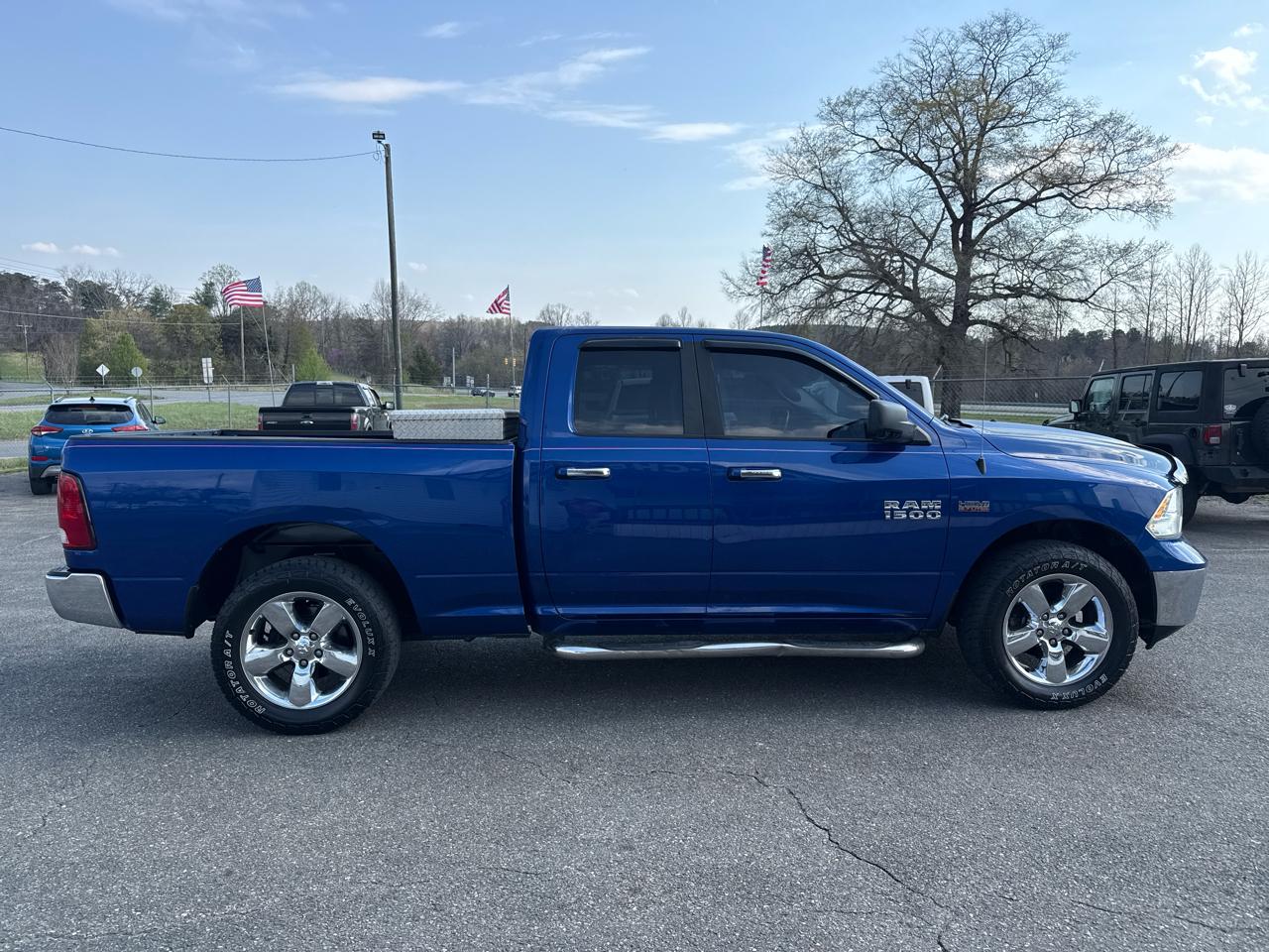 RAM 1500 Lone Star 4x4 Quad Cab 6'4" Box 2015