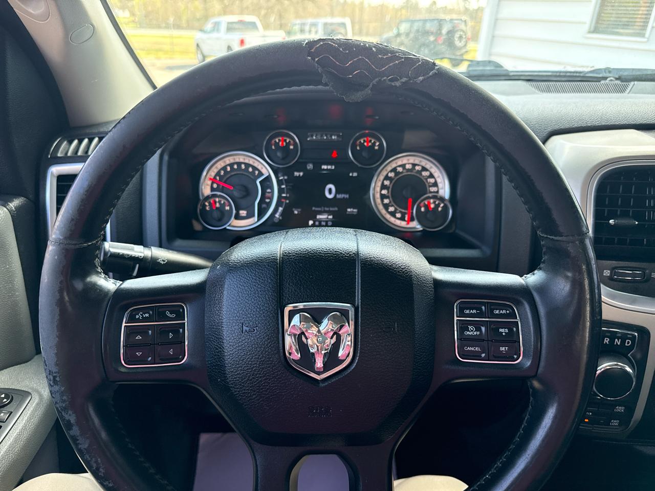 RAM 1500 Lone Star 4x4 Quad Cab 6'4" Box 2015