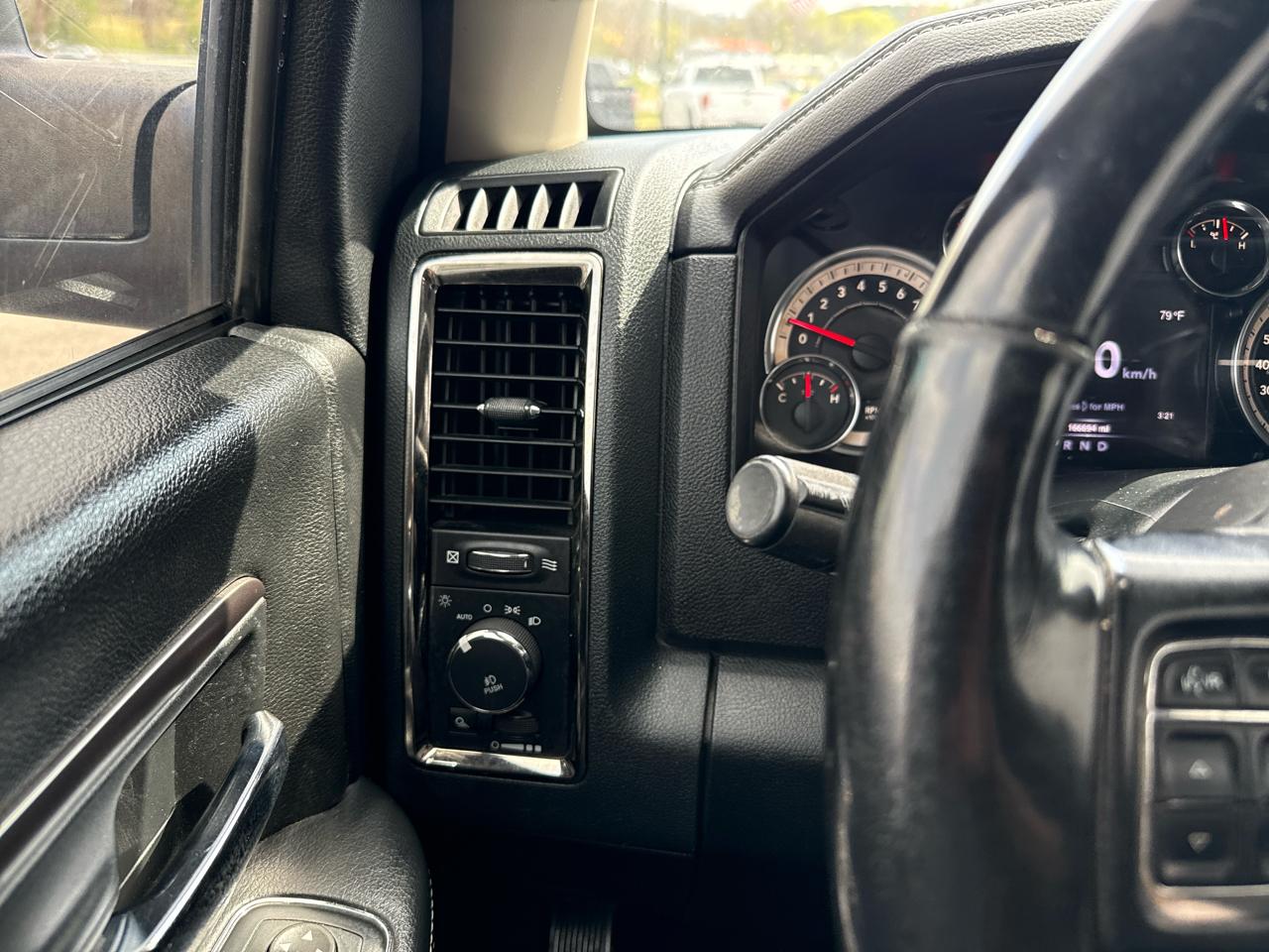 RAM 1500 Sport Quad Cab 4WD 2016