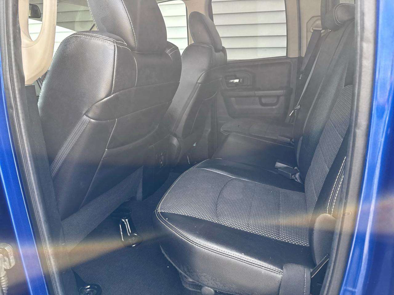 RAM 1500 Sport Quad Cab 4WD 2016