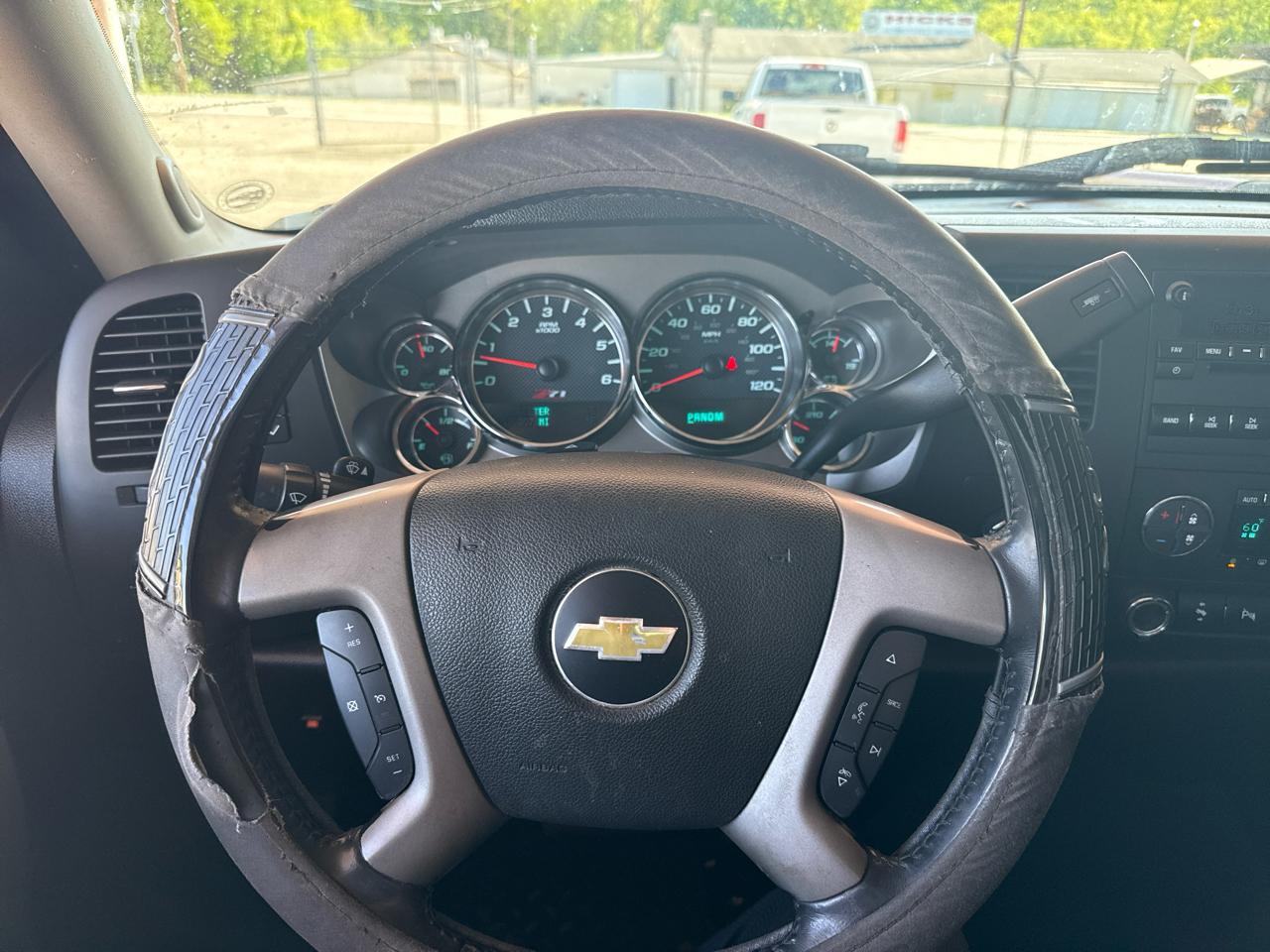 Chevrolet Silverado 1500 LT Crew Cab 4WD 2012