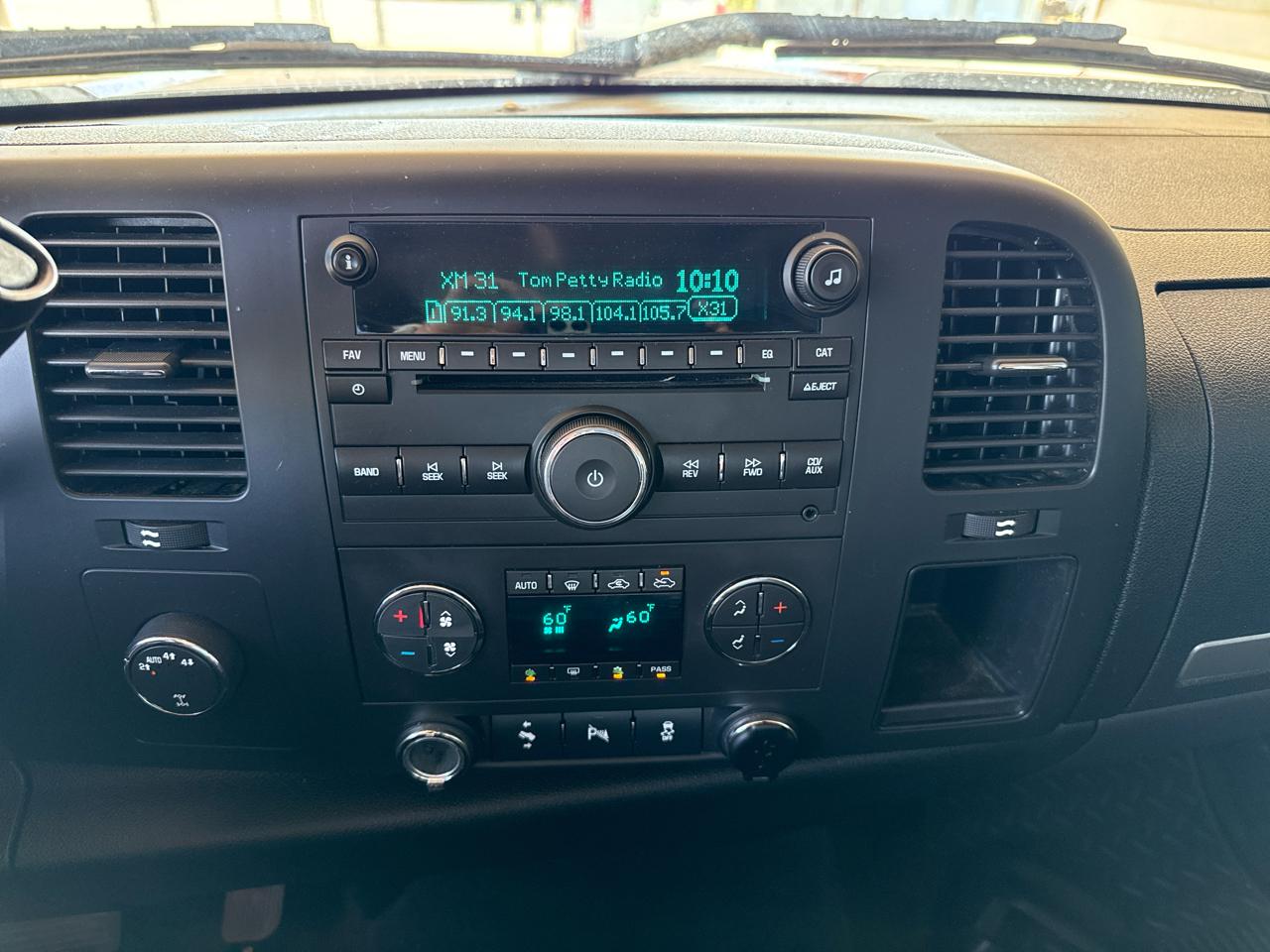 Chevrolet Silverado 1500 LT Crew Cab 4WD 2012